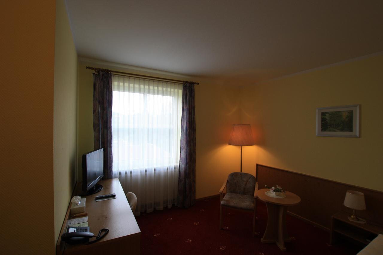 הוהנשטיין-ארנסתל Hotel Buergerhof מראה חיצוני תמונה