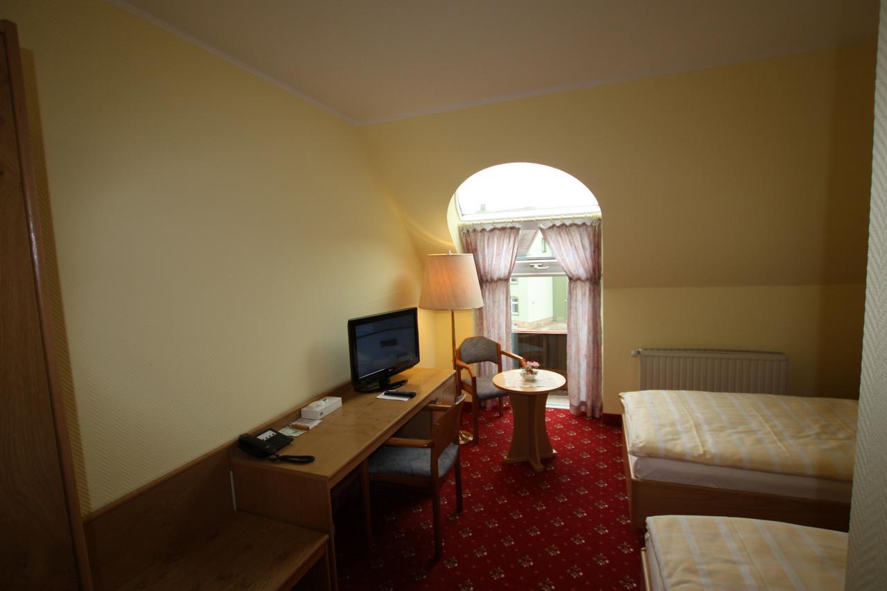 הוהנשטיין-ארנסתל Hotel Buergerhof מראה חיצוני תמונה